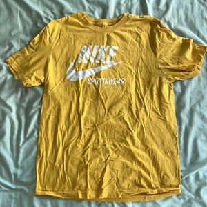 Men’s Nike TShirt - Yellow - Size M - NWOT
